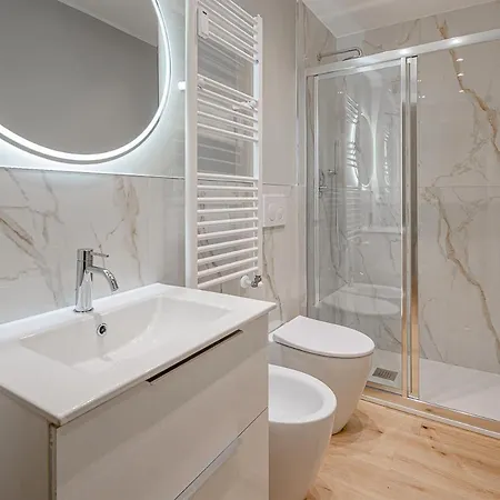 Apartment New! Duomo-san Siro - Super Cute Modern Apt, 15mins To Duomo! Milan