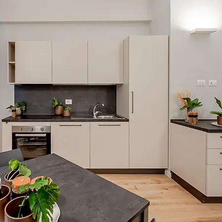 Apartment New! Duomo-san Siro - Super Cute Modern Apt, 15mins To Duomo! Milan